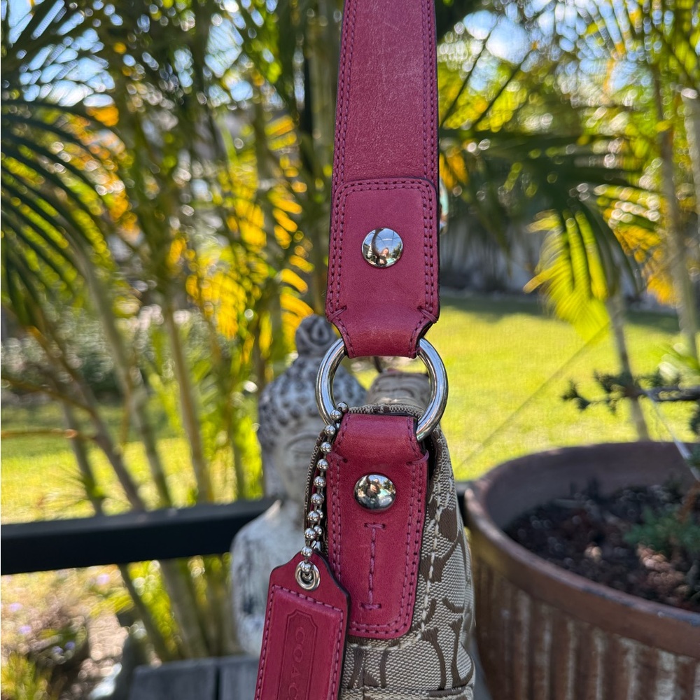✨ THE RARE FIND: Vintage 2007 Coach Soho Shoulder Bag - Picture 4 of 7